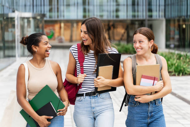 MBA Scholarships for Women: How to Find and Apply in 2024